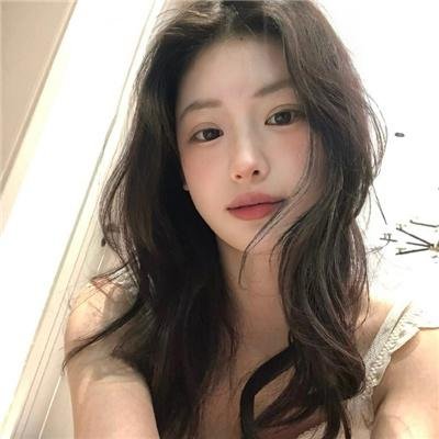 战地莺花海报